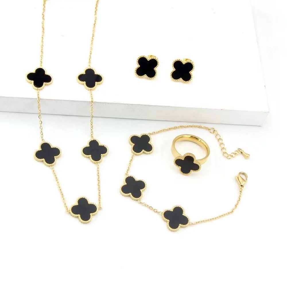 Elegant Black and Gold ColorJewelry Set